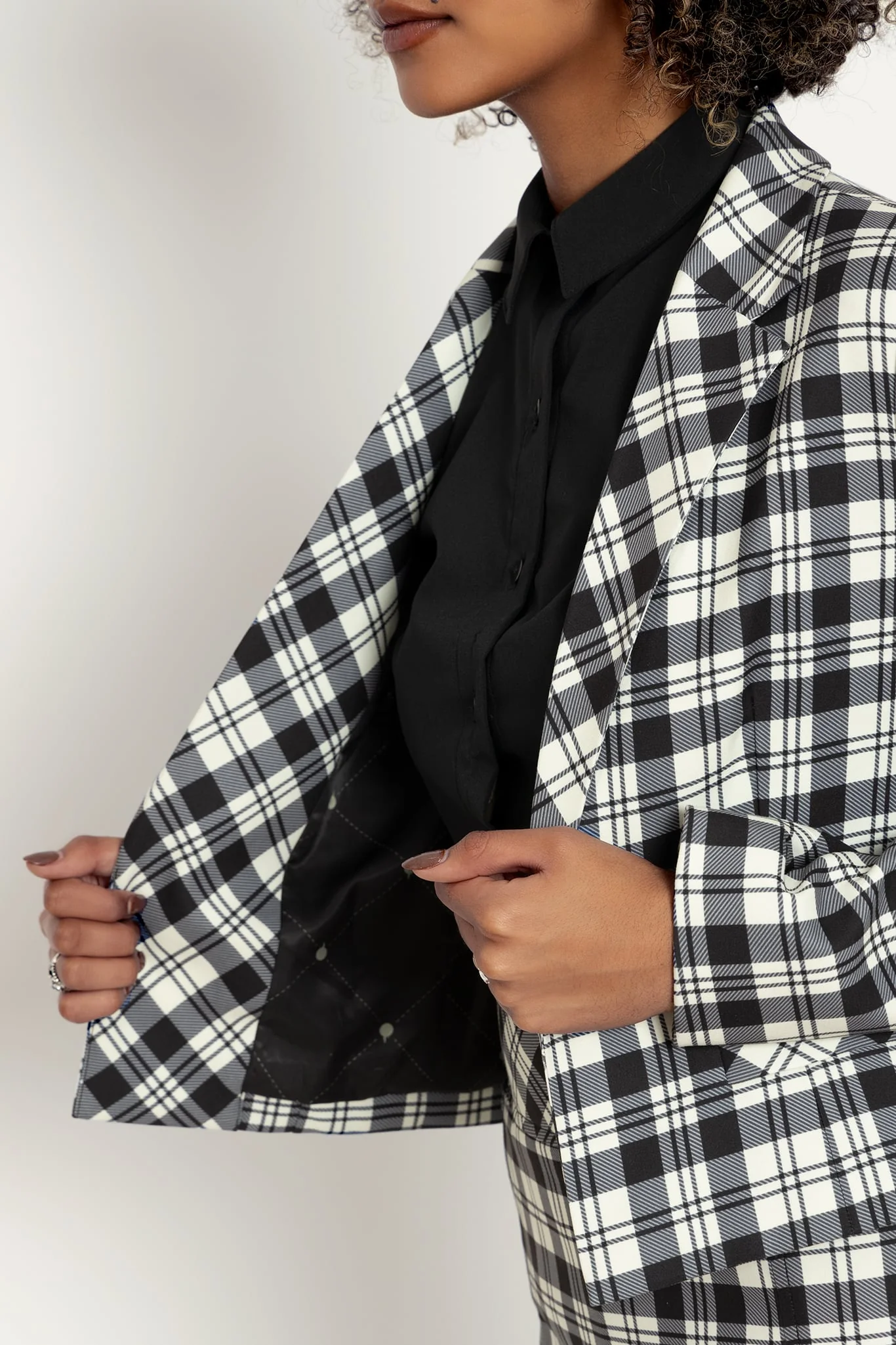 Tartan Magpie Cropped Blazer - Image 6